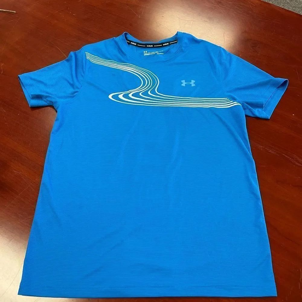 Under Armour Blue Wave Running Shirt sz M EUC
